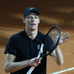 Jannik sinner e laila hasanovic la foto che ha acceso la curiosità del mondo del tennis e dei social