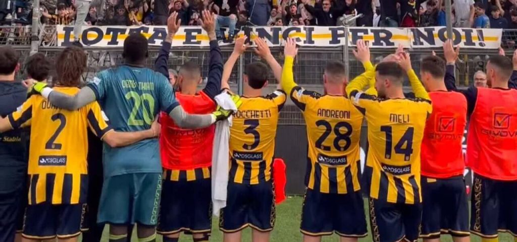 Juve_Stabia_Palermo_in_campo_i
