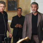Kevin pollak entra nel cast della terza stagione di tulsa king con sylvester stallone su paramount+