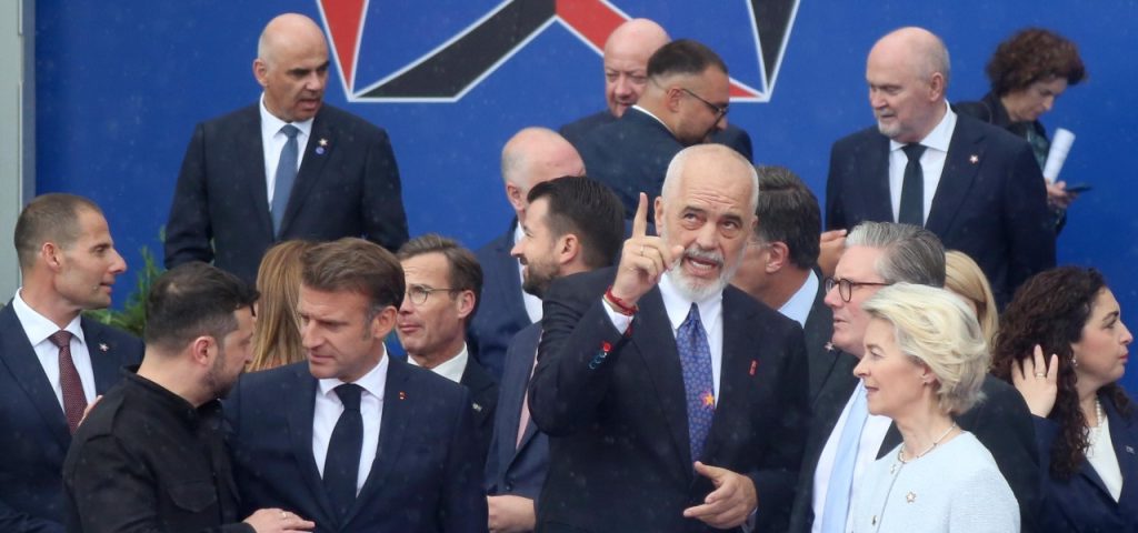 L%E2%80%99Europa_in_crisi_si_ritrova_a