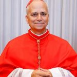 La fumata bianca in diretta a pomeriggio cinque annuncia il nuovo papa robert francis prevost