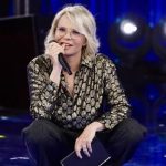 La semifinale di amici 24 riunisce i finalisti e annuncia l’ultimo eliminato prima della diretta