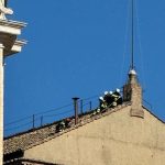 La storia e il funzionamento delle fumate nel conclave da leone xiii a papa francesco