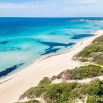 Le coste italiane che competono con le spiagge più famose del mondo tra mare cristallino e natura incontaminata