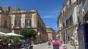 Lecce_torna_a_vestire_di_rosa_