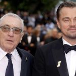 Leonardo dicaprio consegna a robert de niro la palma d’oro onoraria al festival di cannes 2025