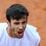Lorenzo musetti vola ai quarti degli internazionali di roma battendo daniil medvedev in due set