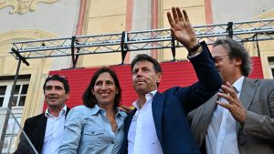 Maggioranza_di_governo_invita_