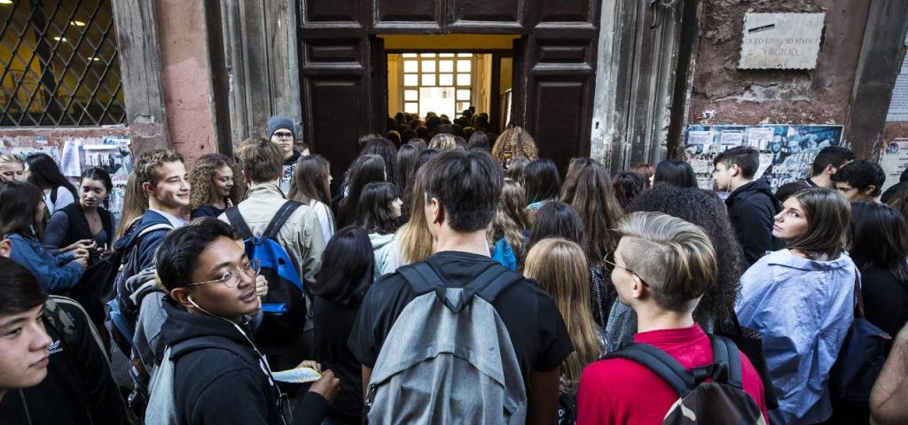 Mamma_di_studente_prende_a_pug