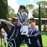 Marie eder ferrero, la giovane amazzone che ha vinto a piazza di siena e rompe il ghiaccio nell’ippica italiana
