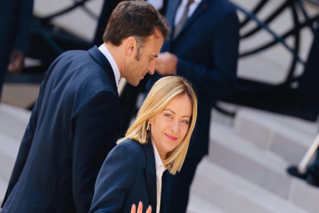Meloni_e_macron_si_incontrano_