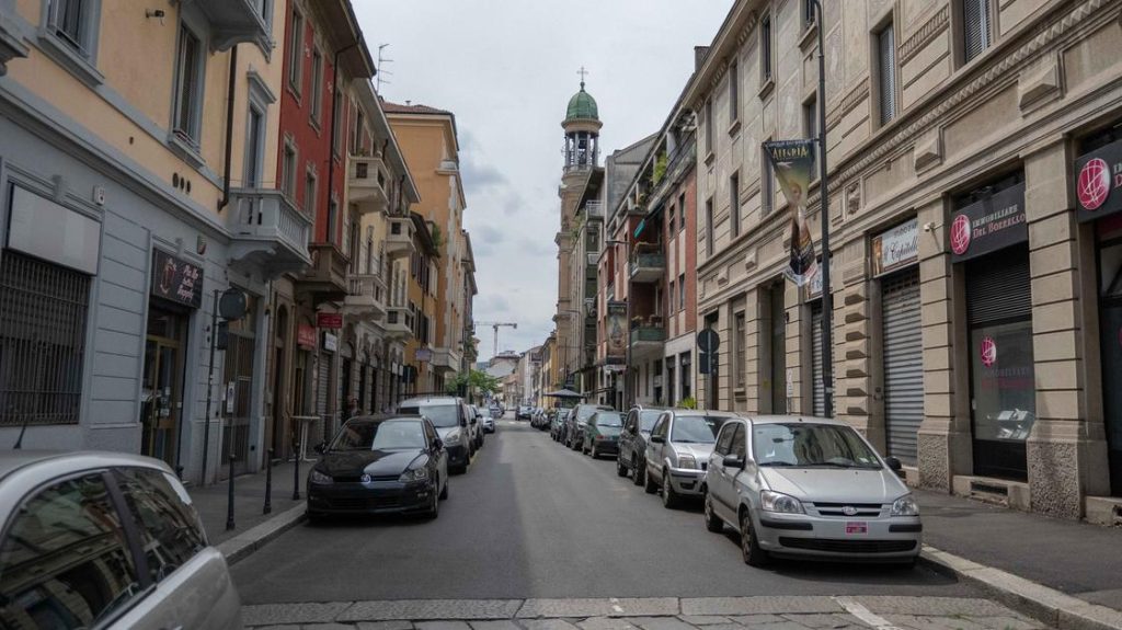 Milano%2C_via_tagliamento_tra_ve