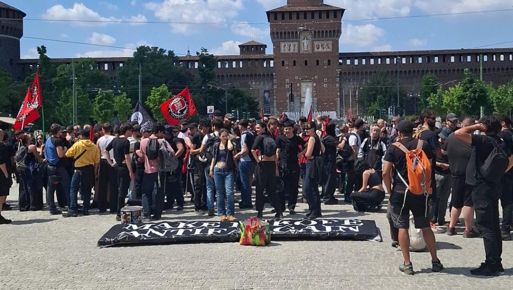 Milano_in_piazza_per_le_contro