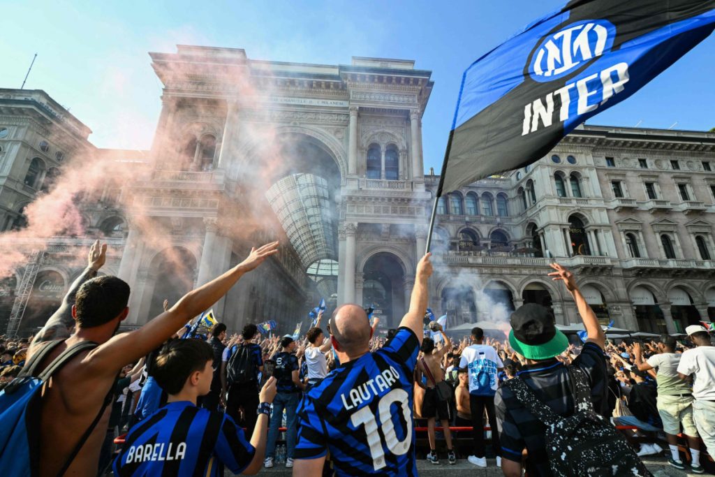 Milano_si_tinge_di_Nerazzurro_