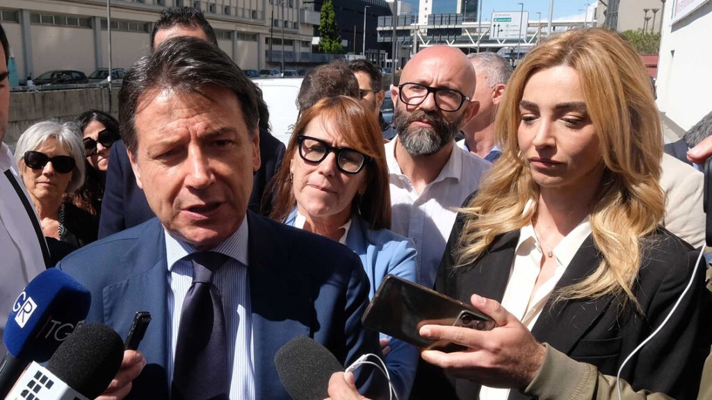 Movimento_5_stelle_organizza_m
