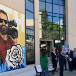 Murale a Roma per ricordare il giornalismo d’inchiesta di Ilaria Alpi e Miran Hrovatin a 31 anni dalla morte