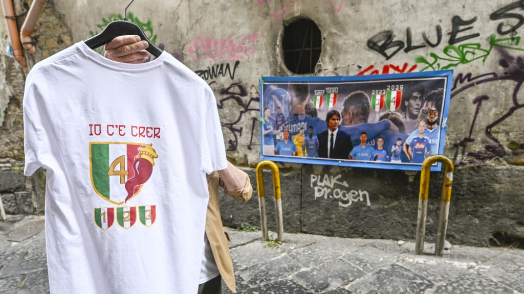 Napoli_si_prepara_alla_festa_s
