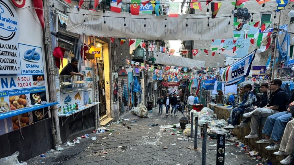 Napoli_vince_il_quarto_scudett