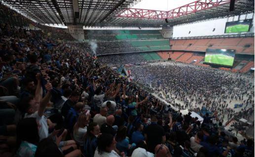 Nessun_maxi-schermo_in_piazza_