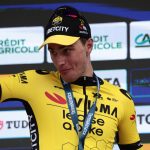 Olav kooij vince in volata la 12a tappa del giro d’italia da modena a viadana mantenendo la sfida aperta alla maglia rosa