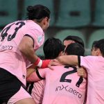 Palermo e Carrarese pareggiano 1-1 allo stadio Renzo Barbera in serie b