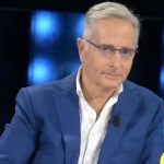 Paolo Bonolis rinnova con mediaset per un anno e apre scenari sul futuro della tv italiana