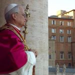 Papa Leone XIV eletto il nuovo pontefice: origini, famiglia e primo messaggio di pace
