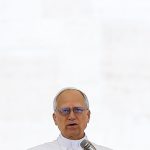Papa francesco rinnova l’appello per la pace e il dialogo interreligioso tra crisi globali e tensioni
