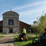 Papa leone xiv, dal gioco con l’asse da stiro alla nomina a pontefice: il racconto dei fratelli