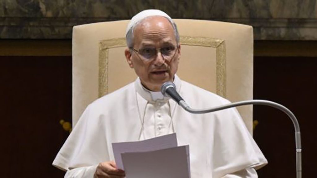 Papa_leone_xiv_e_le_critiche_a
