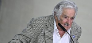 Pepe_mujica_tra_mito_e_realt%C3%A0%3A