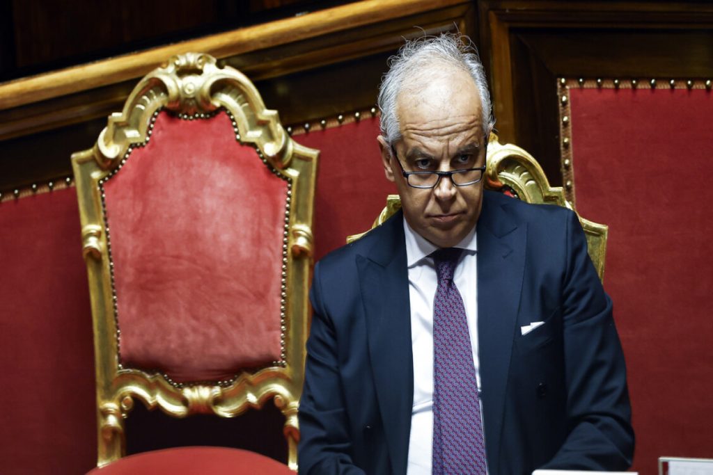 Piantedosi_critica_il_consigli