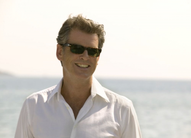 Pierce_brosnan_e_colin_firth_c
