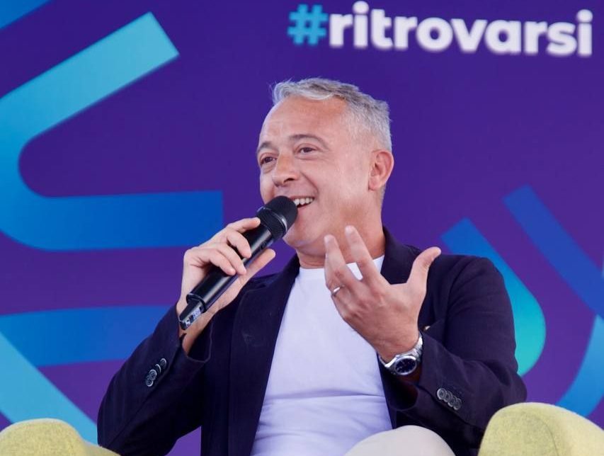 Pierluigi_diaco_pensa_a_un_%E2%80%9Cno
