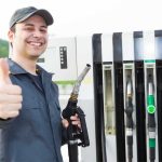 Quanto guadagna un benzinaio in Italia tra stipendi e condizioni lavorative nel 2025