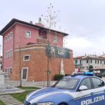 Rapina a marina di pietrasanta, donna derubata di un orologio da 70.000 euro: indagini in corso