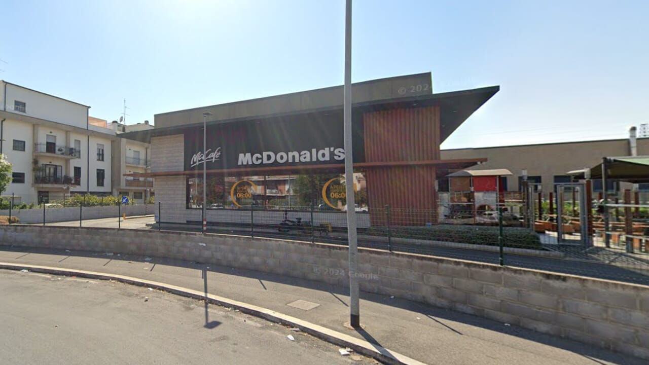 Rapina_in_un_McDonald%E2%80%99s_di_tor