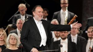 Riccardo_Chailly_resta_diretto