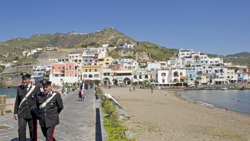 Rissa_con_feriti_alla_spiaggia