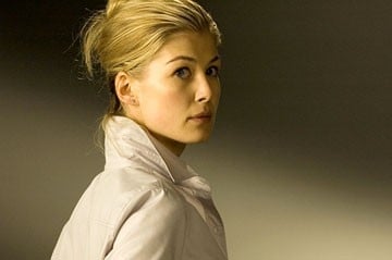 Rosamund_Pike%2C_dalla_musica_al