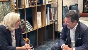 Salvini_e_marine_le_pen_insiem