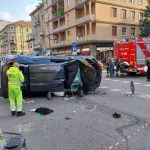 Schianto a milano all’incrocio fra via sant’erlembardo e viale monza: sette feriti tra cui due bambini