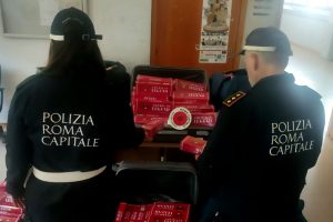 Scoperto_deposito_di_sigarette
