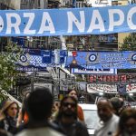 Scuole chiuse a Napoli e disagi per scioperi in vista della partita contro il Cagliari