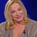 Simona izzo ospite a la volta buona tra presente e ricordi di una carriera e della sua vita privata travagliata