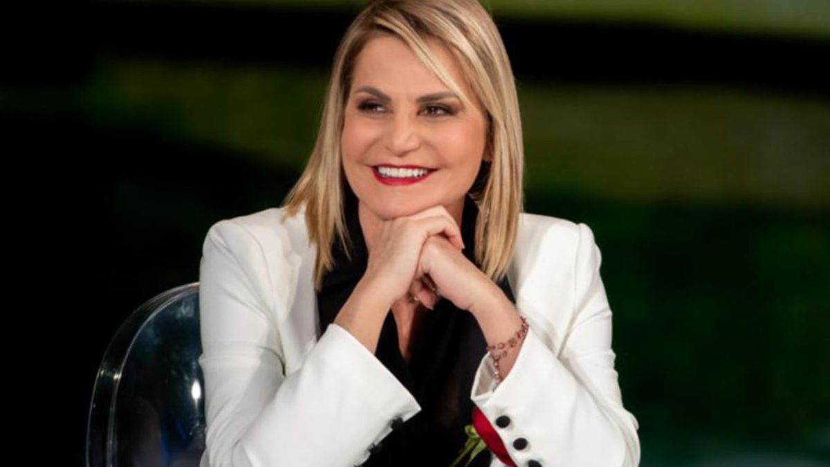 Simona_ventura_perde_terreno_a