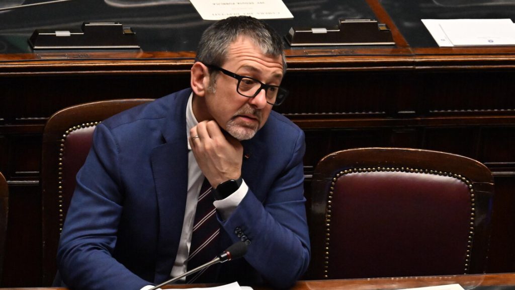 Sottosegretario_Andrea_Delmast