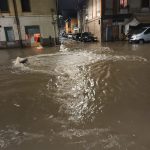 Temporale improvviso e nubifragio colpiscono Milano: allagamenti nel quartiere ponte lambro dopo 60 millimetri di pioggia in due ore