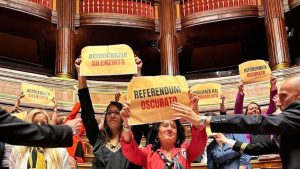 Tensioni_in_senato_tra_M5S_e_c