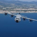Trasferimento urgente di due gemelli da napoli a milano con il c-130j della 46a brigata aerea per cure pediatriche specialistiche